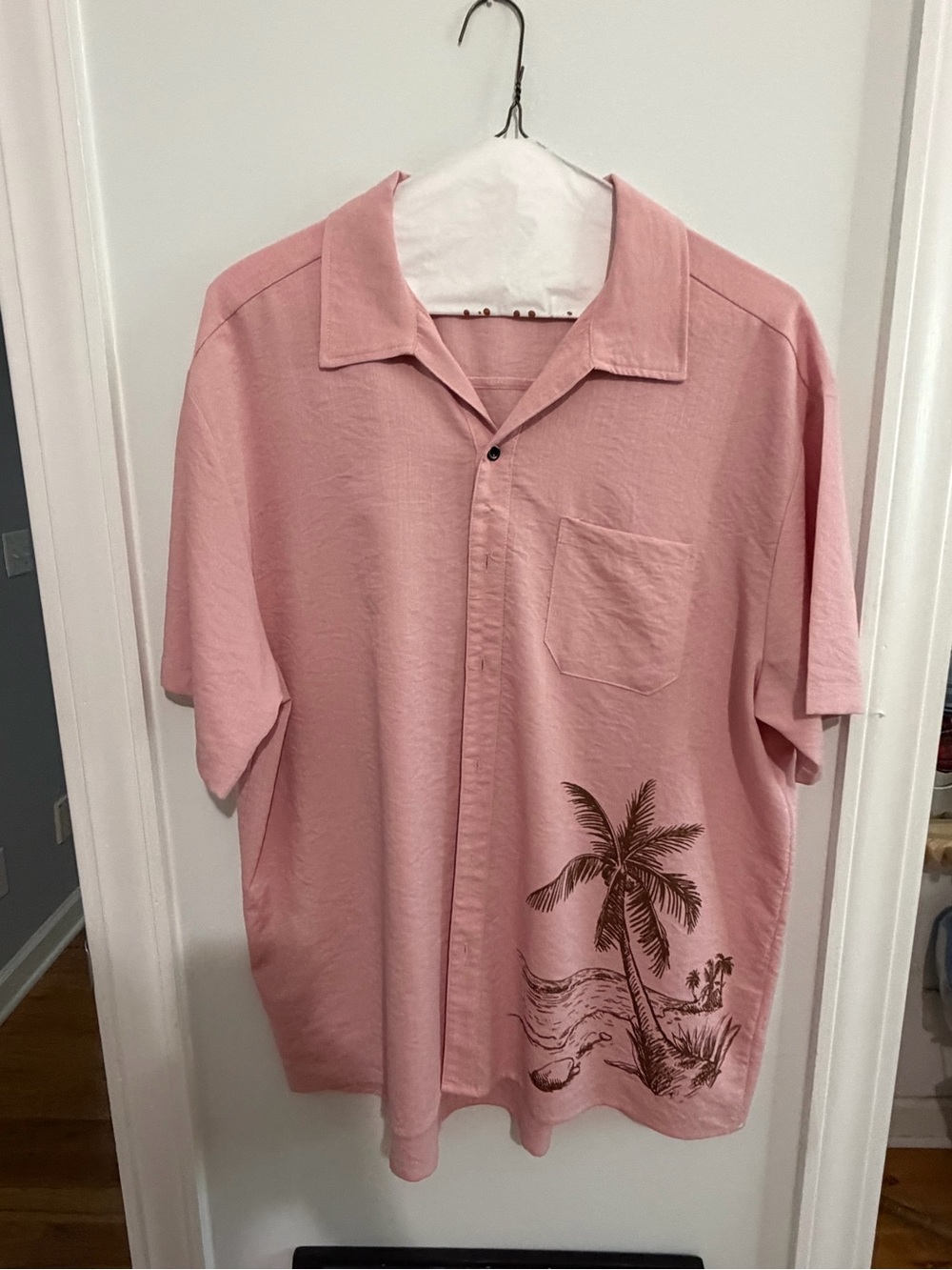 Men's Casual Pink Short-Sleeve Button-Down Shirt with Palm Print